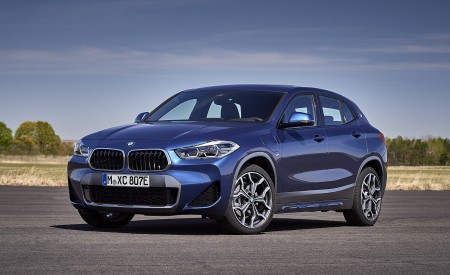 2021 BMW X2 xDrive25e Plug-In Hybrid Front Three-Quarter Wallpapers 450x275 (20)