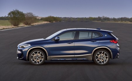 2021 BMW X2 xDrive25e Plug-In Hybrid Side Wallpapers  450x275 (25)