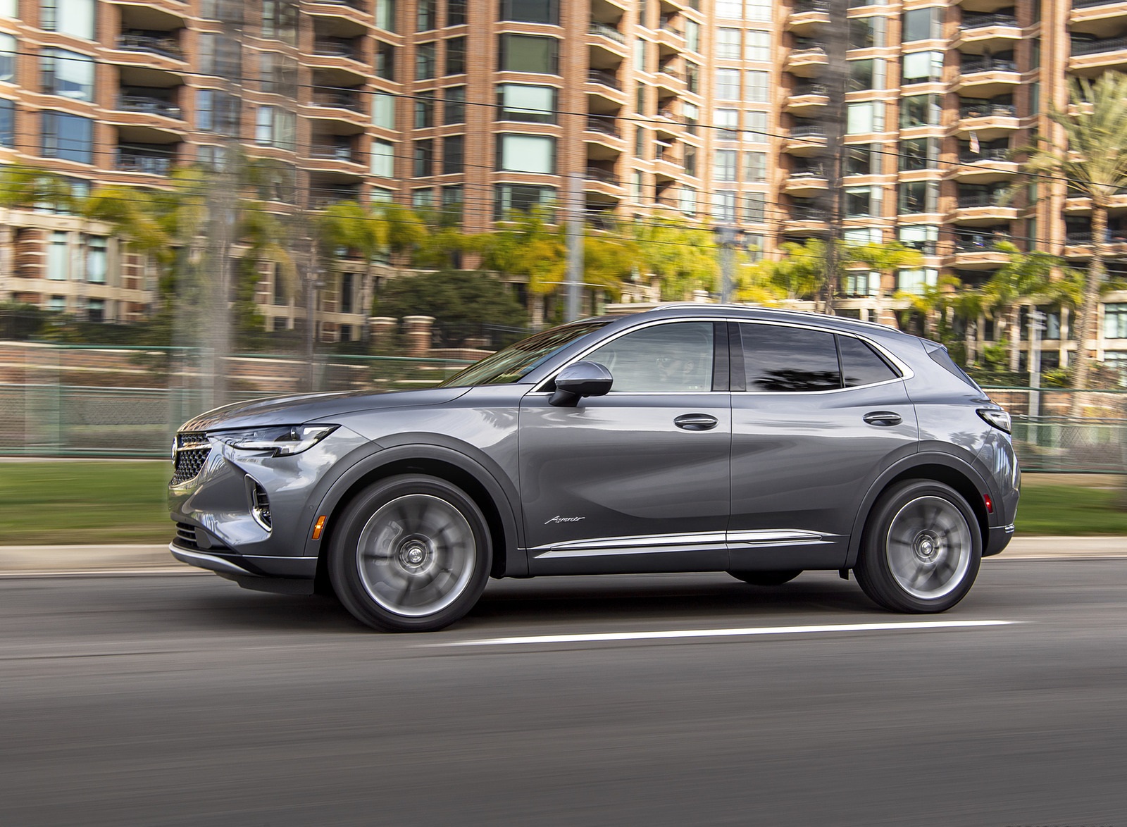 2021 Buick Envision Avenir Side Wallpapers (14)