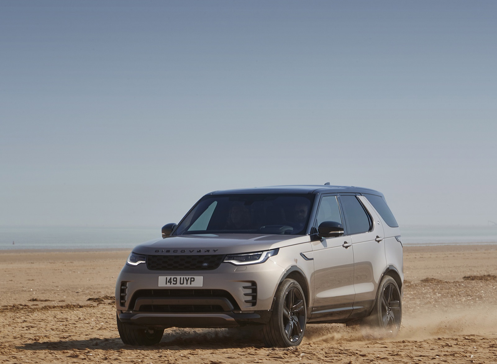 2021 Land Rover Discovery Front Three-Quarter Wallpapers (14)