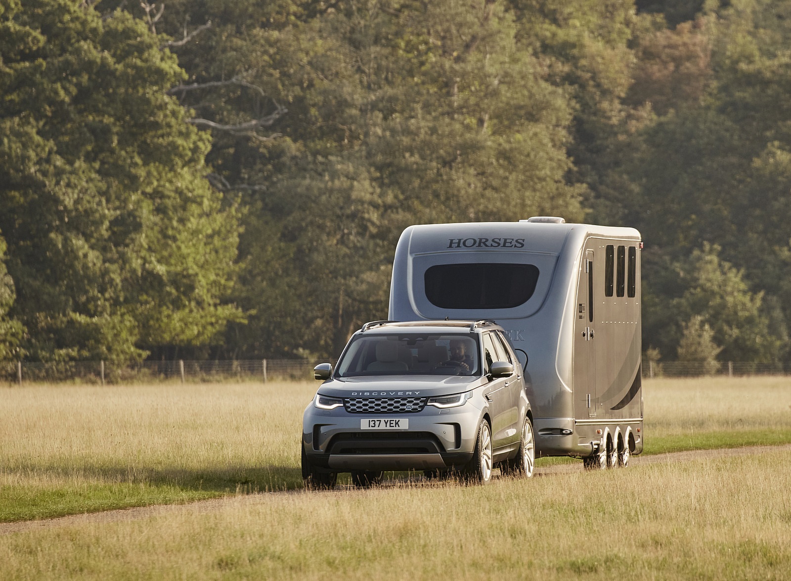 2021 Land Rover Discovery Front Wallpapers (8)