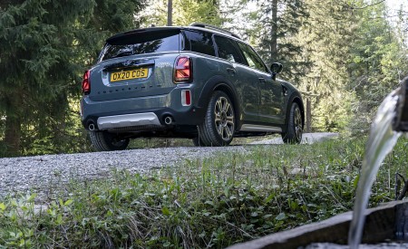 2021 MINI Cooper S Countryman ALL4 Rear Three-Quarter Wallpapers 450x275 (31)