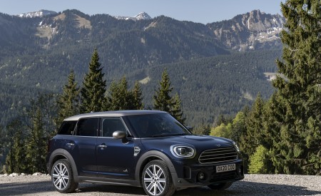 2021 MINI Countryman ALL4 Front Three-Quarter Wallpapers 450x275 (18)