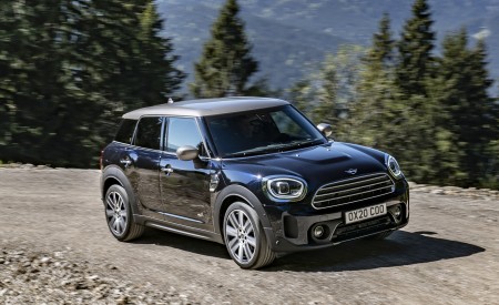 2021 MINI Countryman ALL4 Front Three-Quarter Wallpapers 450x275 (4)