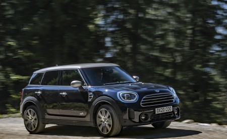 2021 MINI Countryman ALL4 Front Three-Quarter Wallpapers 450x275 (7)