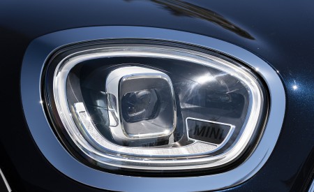 2021 MINI Countryman ALL4 Headlight Wallpapers 450x275 (28)