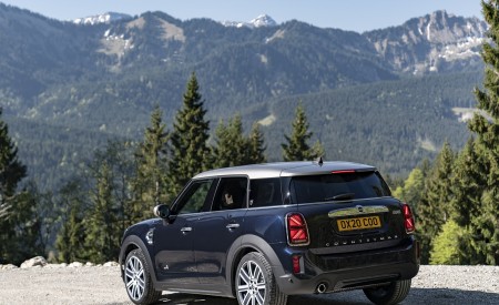 2021 MINI Countryman ALL4 Rear Three-Quarter Wallpapers 450x275 (21)