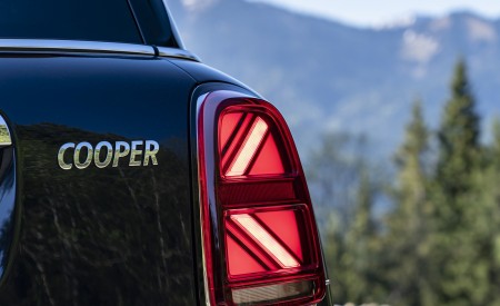 2021 MINI Countryman ALL4 Tail Light Wallpapers 450x275 (29)