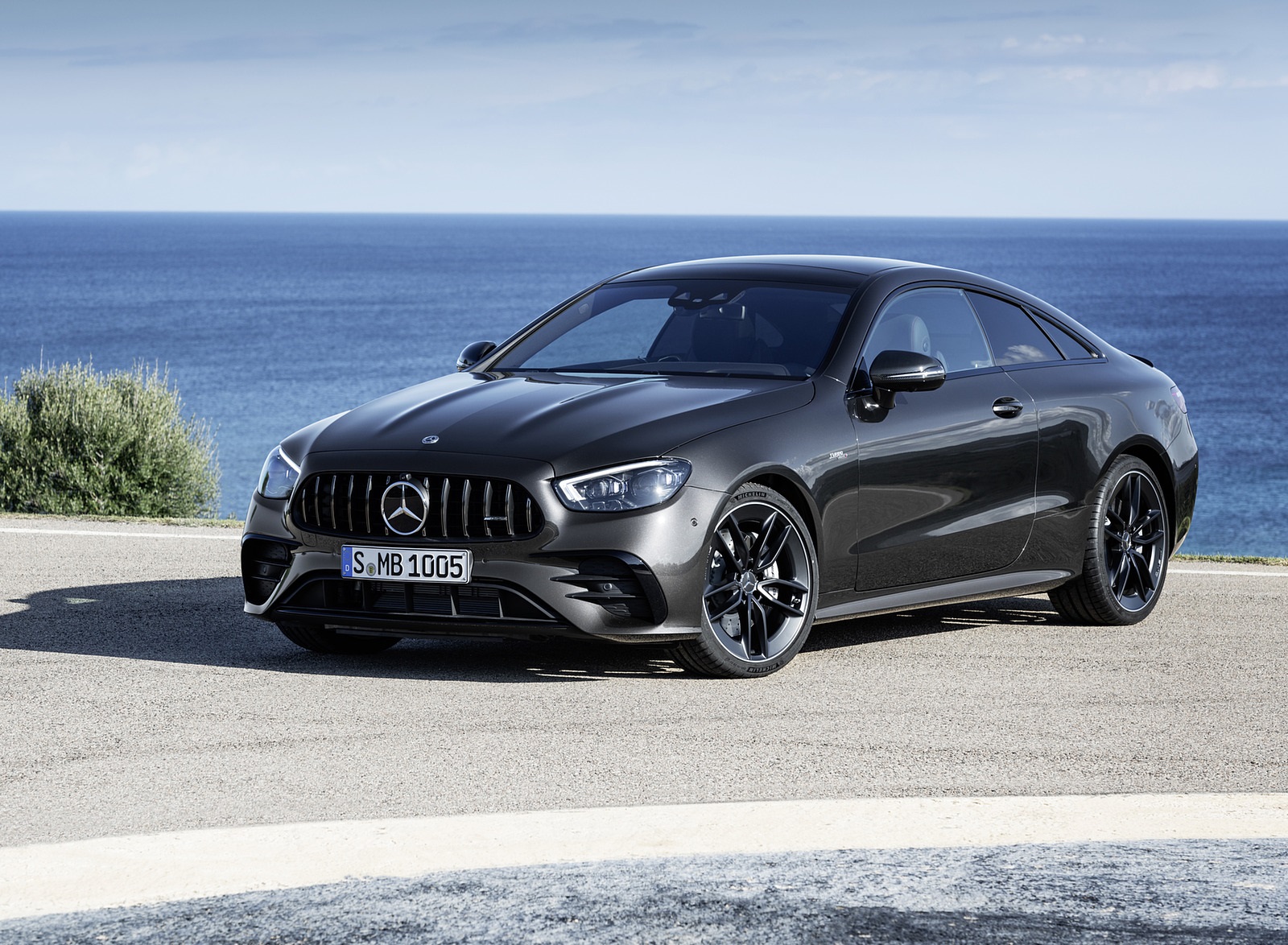 2021 Mercedes-AMG E 53 Coupe (Color: Graphite Grey Metallic) Front Three-Quarter Wallpapers (15)