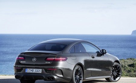 2021 Mercedes-AMG E 53 Coupe (Color: Graphite Grey Metallic) Rear Three-Quarter Wallpapers 450x275 (19)