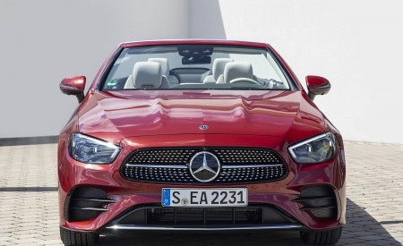 2021 Mercedes-Benz E 450 4MATIC Cabriolet (Color: Patagonia Red) Front Wallpapers 450x275 (8)
