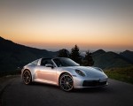 2021 Porsche 911 Targa 4 (Color: Dolomite Silver Metallic) Front Three-Quarter Wallpapers 150x120