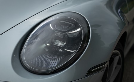 2021 Porsche 911 Targa 4 (Color: Dolomite Silver Metallic) Headlight Wallpapers 450x275 (104)