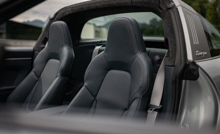 2021 Porsche 911 Targa 4 (Color: Dolomite Silver Metallic) Interior Seats Wallpapers 450x275 (119)