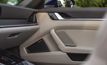 2021 Porsche 911 Targa 4 (Color: Gentian Blue) Interior Detail Wallpapers 450x275 (77)