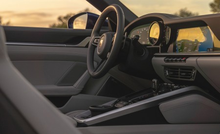 2021 Porsche 911 Targa 4 (Color: Gentian Blue) Interior Wallpapers 450x275 (67)