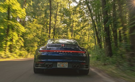 2021 Porsche 911 Targa 4 (Color: Gentian Blue) Rear Wallpapers 450x275 (17)