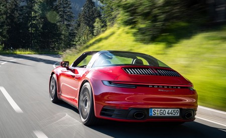 2021 Porsche 911 Targa 4S (Color: Guards Red) Rear Three-Quarter Wallpapers 450x275 (104)