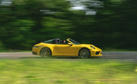 2021 Porsche 911 Targa 4S (Color: Racing Yellow) Side Wallpapers  450x275 (12)