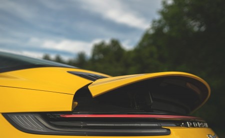 2021 Porsche 911 Targa 4S (Color: Racing Yellow) Spoiler Wallpapers 450x275 (51)
