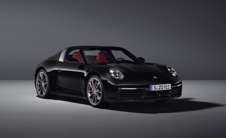 2021 Porsche 911 Targa 4S Front Three-Quarter Wallpapers 450x275 (137)