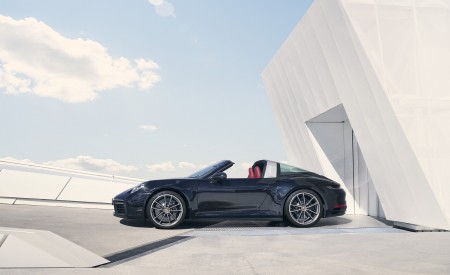 2021 Porsche 911 Targa 4S Side Wallpapers 450x275 (131)