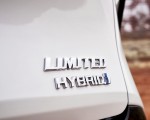 2021 Toyota Sienna Limited Hybrid Badge Wallpapers 150x120 (6)