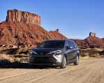 2021 Toyota Sienna Platinum Hybrid Front Three-Quarter Wallpapers 150x120 (2)