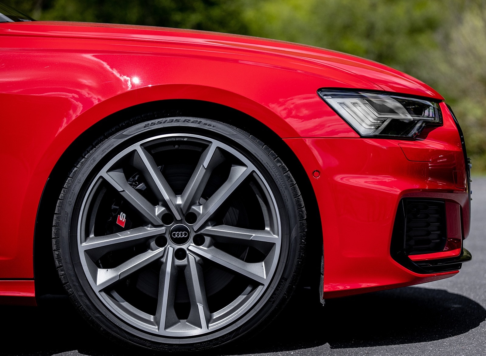 2020 Audi S6 Avant TDI (Color: Tango Red) Wheel Wallpapers (14)