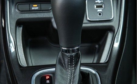 2020 Jeep Compass (Euro-Spec) Interior Detail Wallpapers 450x275 (18)