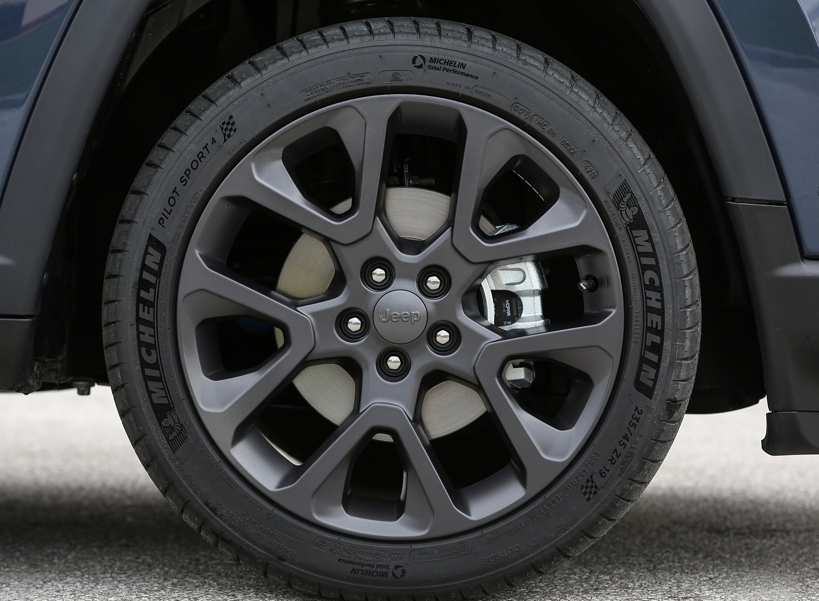 2020 Jeep Compass (Euro-Spec) Wheel Wallpapers (14)