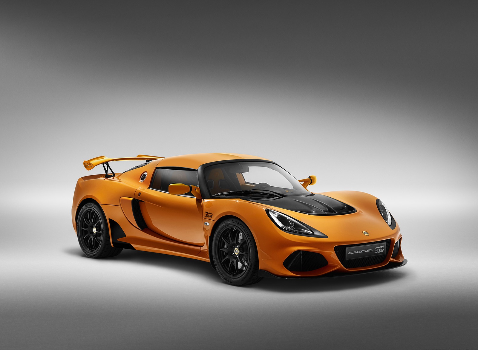 2020 Lotus Exige Sport 410 20th Anniversary (Color: Chrome Orange) Front Three-Quarter Wallpapers (8)