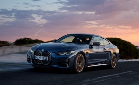 2021 BMW M440i xDrive Coupe Front Three-Quarter Wallpapers 450x275 (38)