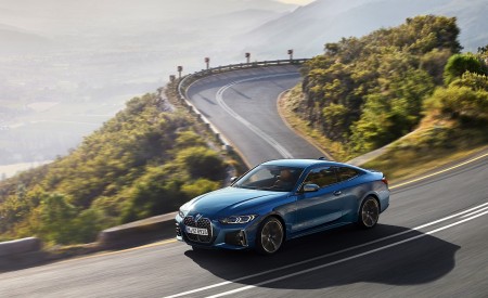 2021 BMW M440i xDrive Coupe Front Three-Quarter Wallpapers 450x275 (3)