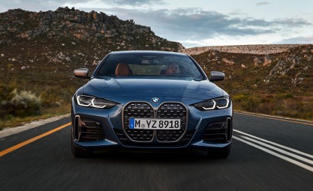 2021 BMW M440i xDrive Coupe Front Wallpapers 450x275 (40)