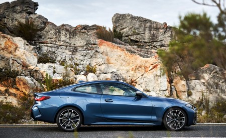 2021 BMW M440i xDrive Coupe Side Wallpapers 450x275 (47)