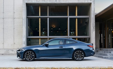 2021 BMW M440i xDrive Coupe Side Wallpapers 450x275 (62)