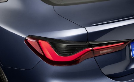 2021 BMW M440i xDrive Coupe Tail Light Wallpapers 450x275 (81)