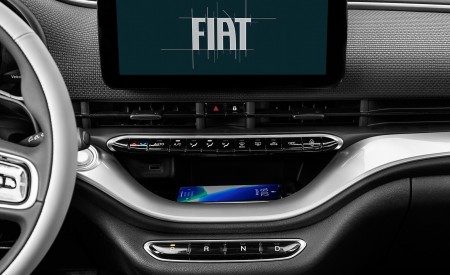 2021 Fiat 500 la Prima EV Central Console Wallpapers 450x275 (36)