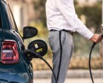 2021 Fiat 500 la Prima EV Charging Wallpapers 150x120 (19)