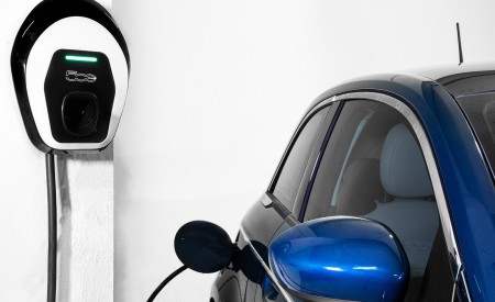 2021 Fiat 500 la Prima EV Charging Wallpapers 450x275 (17)