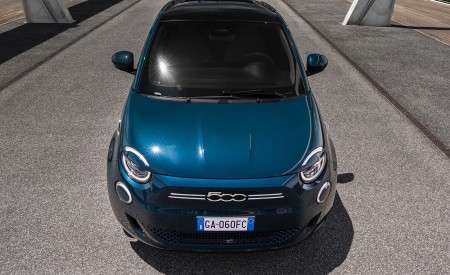 2021 Fiat 500 la Prima EV Front Wallpapers 450x275 (10)