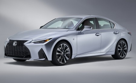 2021 Lexus IS Front Three-Quarter Wallpapers 450x275 (4)