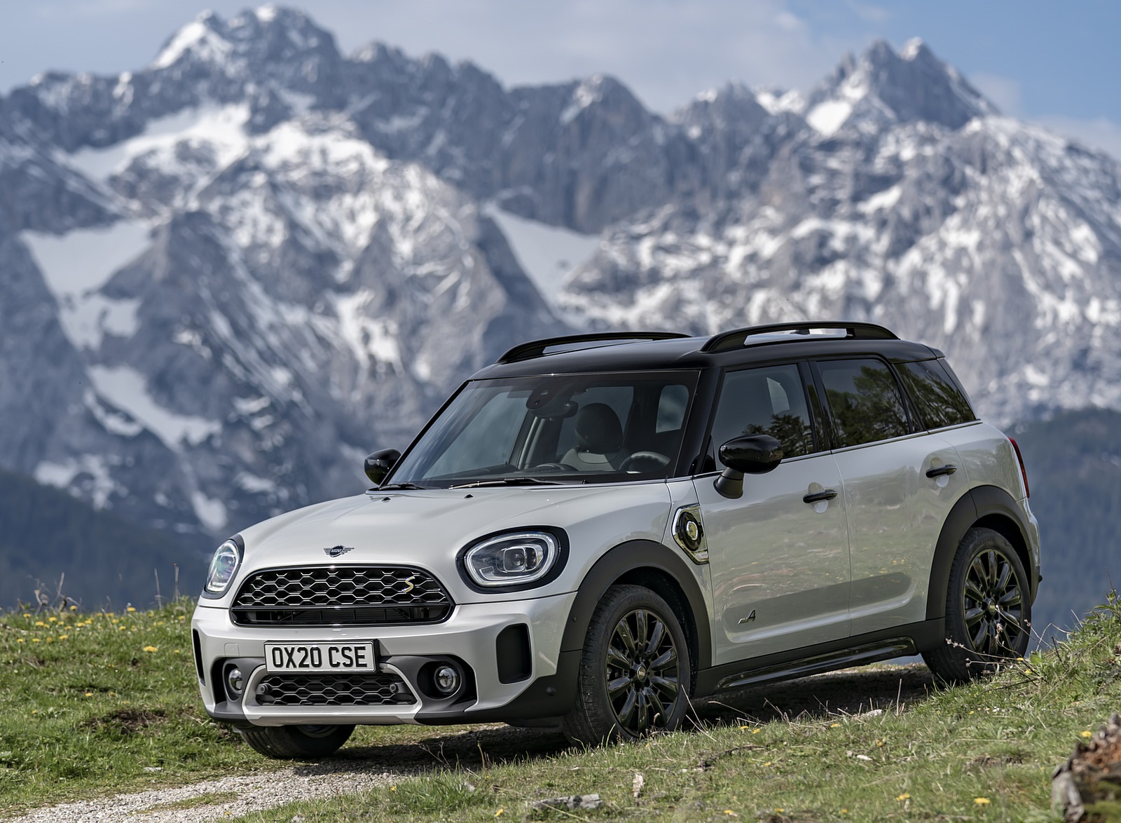 2021 MINI Countryman SE ALL4 Plug-In Hybrid Front Three-Quarter Wallpapers (14)