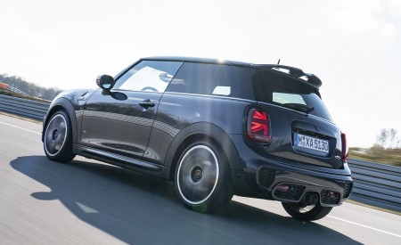 2021 MINI John Cooper Works GP Pack Rear Three-Quarter Wallpapers 450x275 (4)