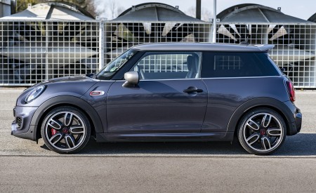 2021 MINI John Cooper Works GP Pack Side Wallpapers 450x275 (11)