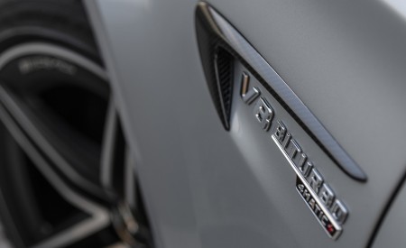 2021 Mercedes-AMG E 63 S 4MATIC+ (Color: High-Tech Silver Metallic) Badge Wallpapers 450x275 (43)