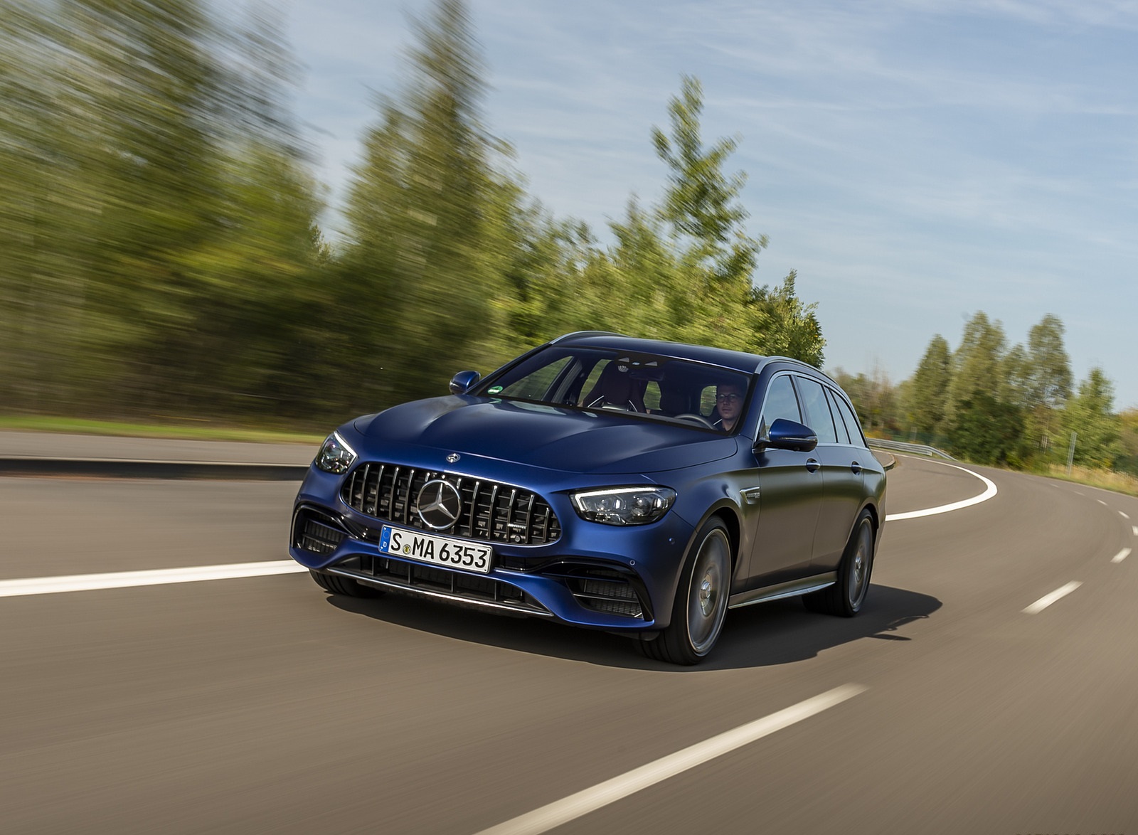 2021 Mercedes-AMG E 63 S Estate 4MATIC+ (Color: Designo Magno Brilliant Blue) Front Three-Quarter Wallpapers (1)