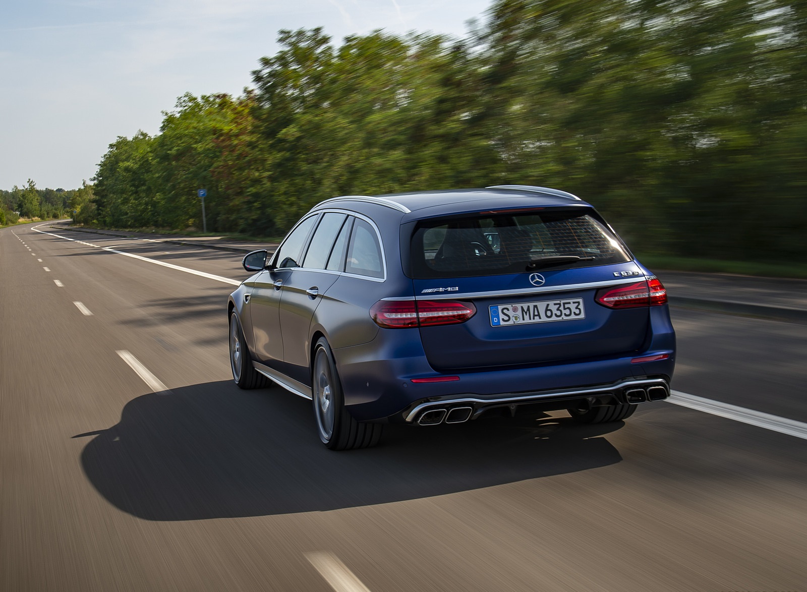 2021 Mercedes-AMG E 63 S Estate 4MATIC+ (Color: Designo Magno Brilliant Blue) Rear Three-Quarter Wallpapers (11)