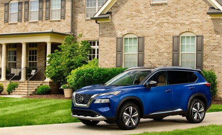2021 Nissan Rogue Front Three-Quarter Wallpapers 450x275 (14)